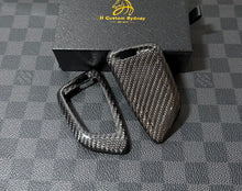 Load image into Gallery viewer, Premium Carbon Fiber Key Fob Cover Keychain Set For BMW X5M X6M Competition Custom Made Exclusive Gift