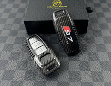 Load image into Gallery viewer, Luxury Genuine Carbon Fiber Key Cover Keyring Package for Audi S7 New C8 Models Custom Made Exclusive Gift
