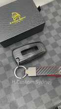 Load and play video in Gallery viewer, Premium Carbon Fiber Key Fob Cover Keychain Pack For Ford Ranger Raptor
